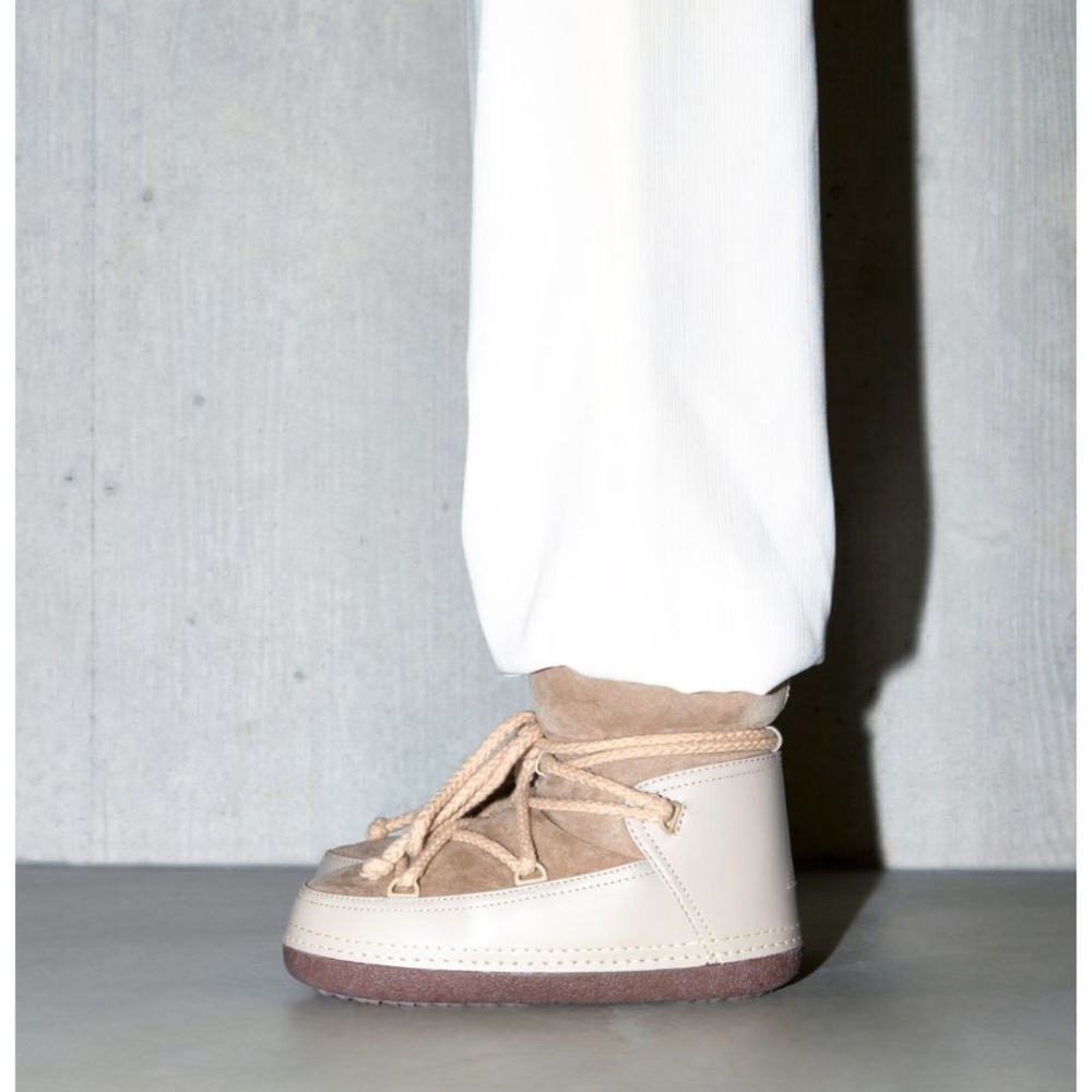 Inuikii classic boot 
Size EU 40 USA 8.5-9